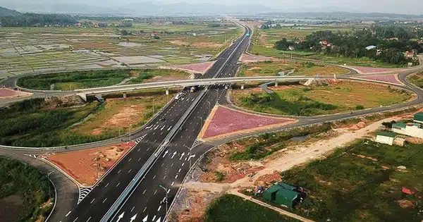 Tuyến cao tốc Dầu Giây - Phan Thiết được tập trung tiến độ thi công, sẽ thông xe vào cuối năm 31/12