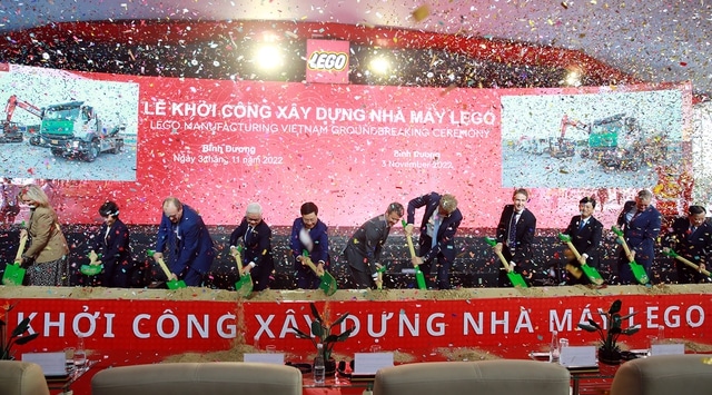 Phó Thủ tướng Phạm Bình Minh và Thái tử kế vị Đan Mạch Frederik dự lễ khởi công nhà máy thứ 6 và là nhà máy trung hòa carbon đầu tiên trên thế giới của Tập đoàn LEGO
