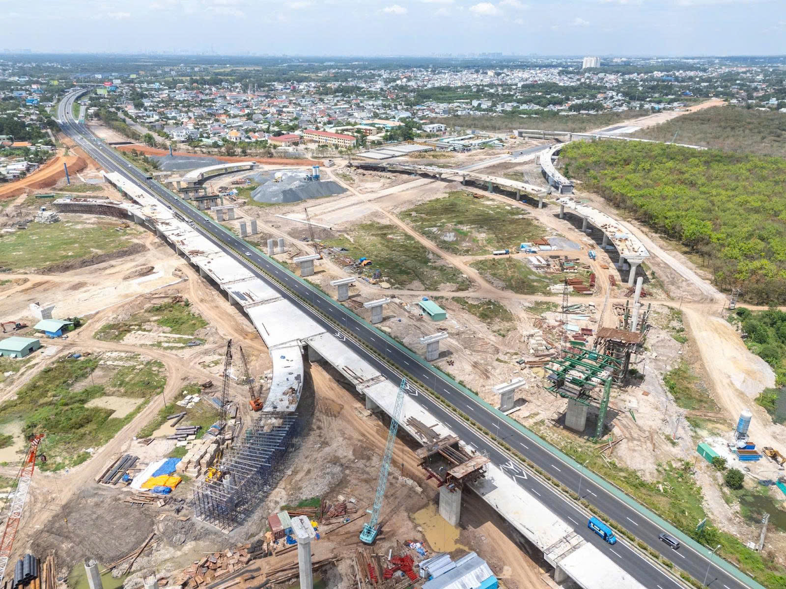 Sân bay quốc tế Long Thành: 4 trục đường chiến lược thông xe vào tháng 9